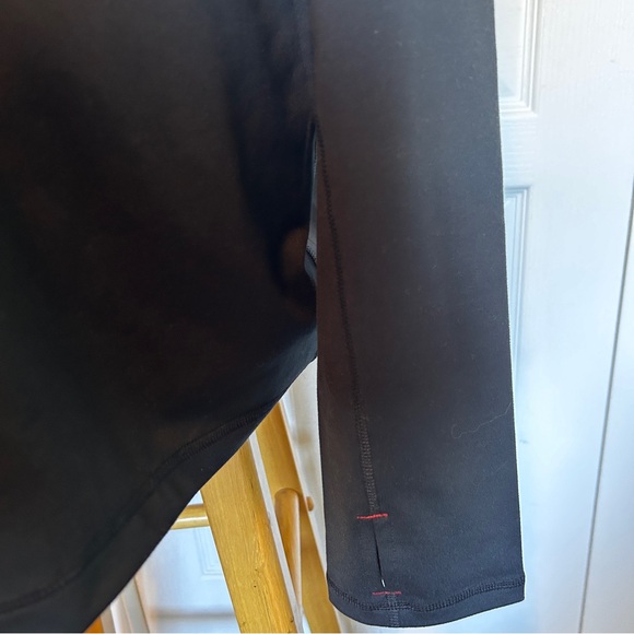 Peloton 1/4 Zip Performance Pullover - Picture 3 of 11